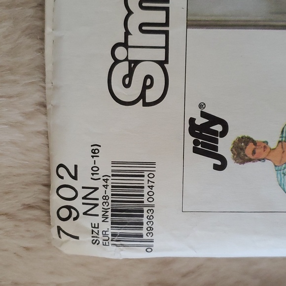 2, Sewing Patterns - Picture 3 of 8